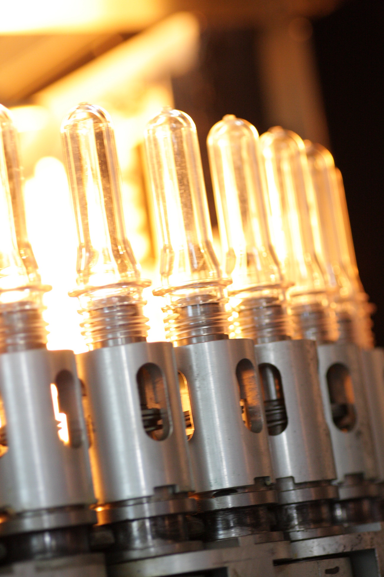 Nghiên cứu & Phát triển